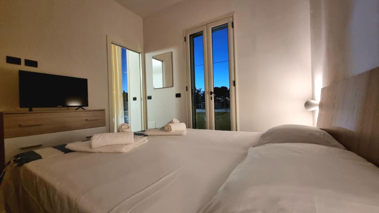 La Suite Di Poseidone Torre Specchia Ruggeri Esterno foto